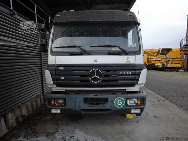Padrão-SZM Mercedes-Benz SK 2538 V8 6x2 12.000 KM!
