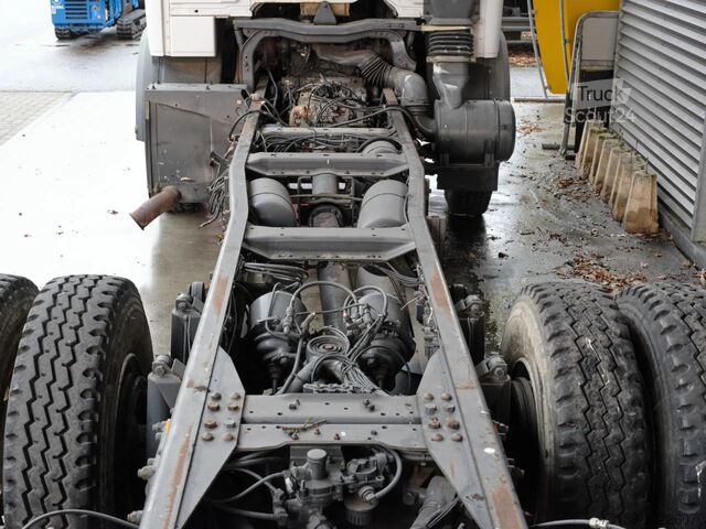 Chassis com cabina Mercedes-Benz SK 2538 V8 6x2 12.000 KM!