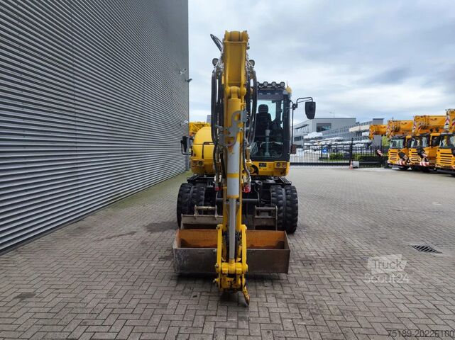 Mobiele graafmachine Komatsu PW 98 MR-10