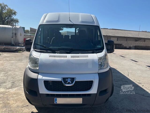 Transport de personnes Peugeot 17P 440 BOXER