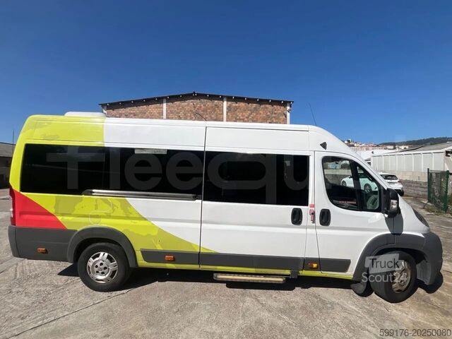Transport de personnes Peugeot 17P 440 BOXER