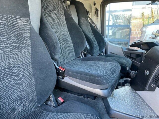 Autospecială de gunoi Mercedes-Benz 2533 Antos 6x2 Faun Vario 524
