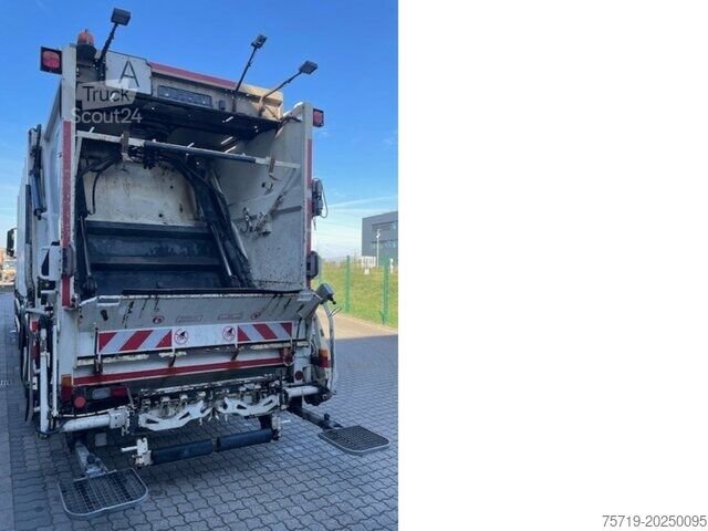 Smetiarske vozidlo Mercedes-Benz 2533 Antos 6x2 Faun Vario 524