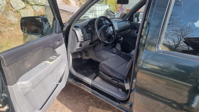 Pick-up van Ford Ranger Doka