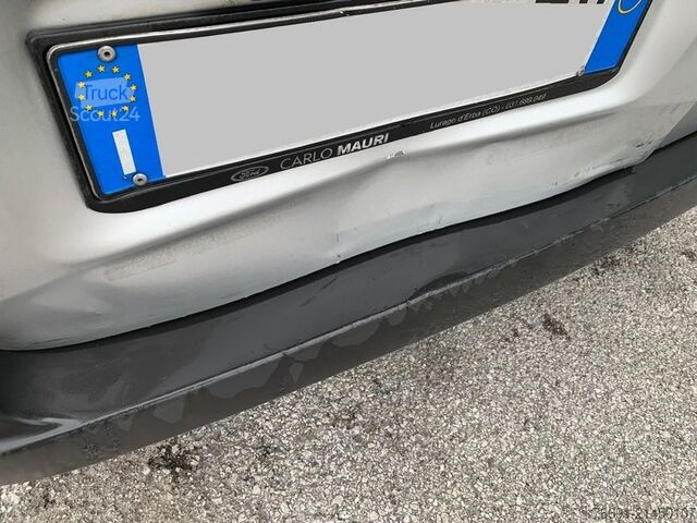 Kompaktno dostavno vozilo FIAT Fiorino Combi 4 posti - Autocarro -