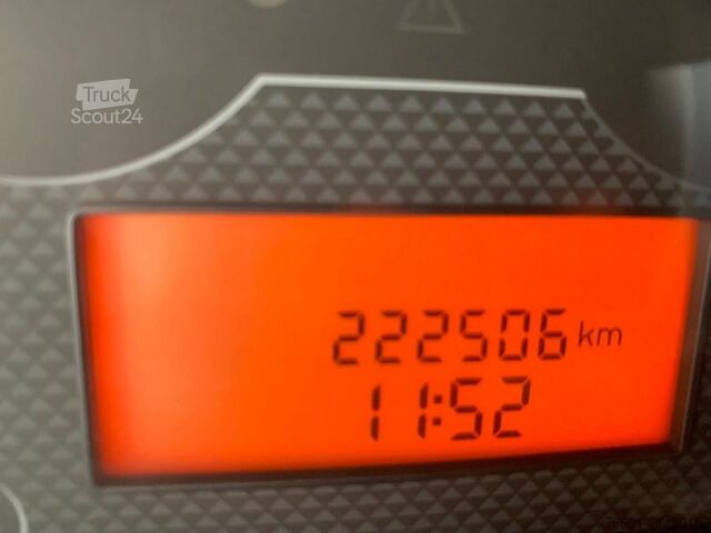 Kompaktno dostavno vozilo FIAT Fiorino Combi 4 posti - Autocarro -