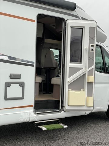 Half-integraal camper BÜRSTNER Lyseo 690 G Freistaat |  + TV | Solar