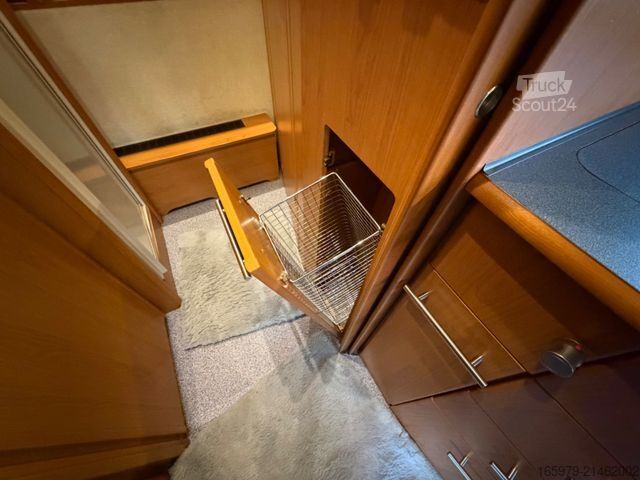 Integriertes Wohnmobil NIESMANN+BISCHOFF Flair 7100