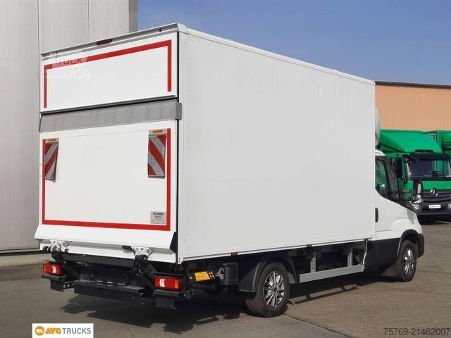 Furgão fechado IVECO DAILY 35 S 16 LBW Klima Automatik ACC 3 Sitzer