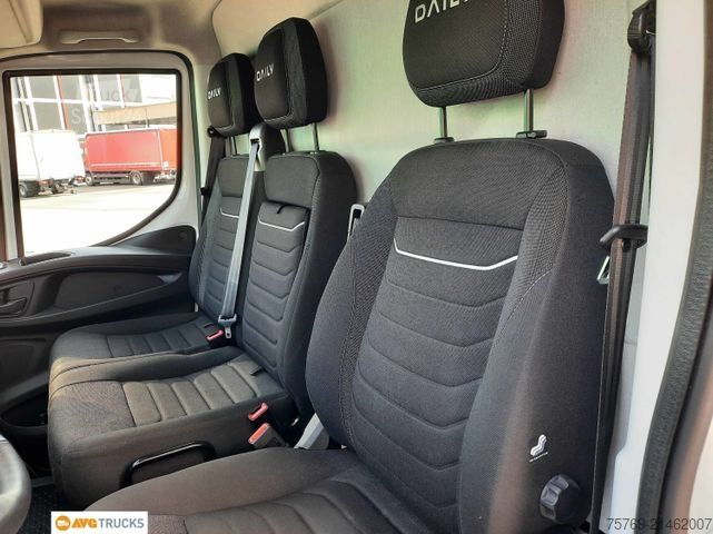 Furgão fechado IVECO DAILY 35 S 16 LBW Klima Automatik ACC 3 Sitzer