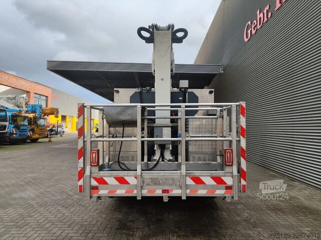 Hebebühne Mercedes-Benz Antos 1833 4x2 France Elevateur 284 TBE