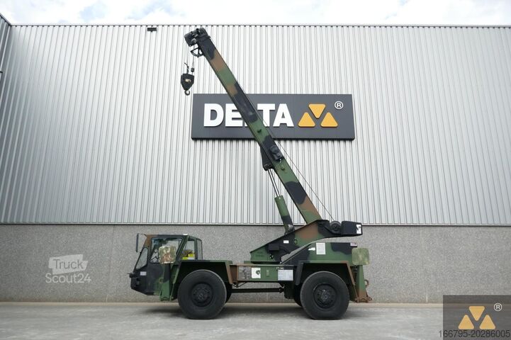 Kran für unwegsames Gelände Terex LRT110 Ex-Army