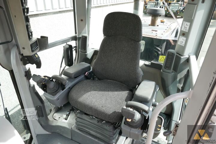 Grader Caterpillar 120M