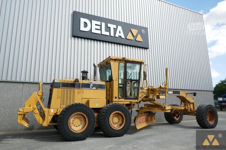 Grader Caterpillar 140H