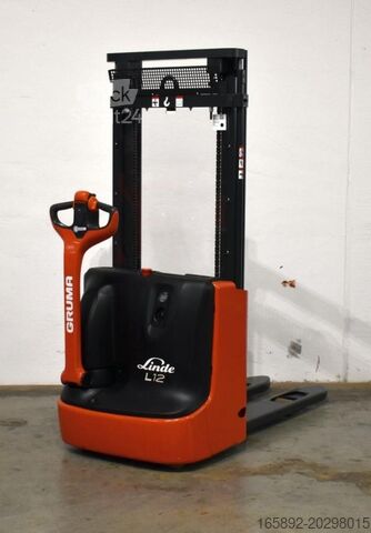 Handmatige stapelaar Linde L 12 1172