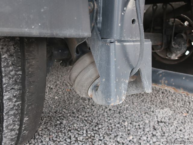 Naczepa silos Feldbinder EUT 37.3 Zementsilo 37 m³ Top Zustand