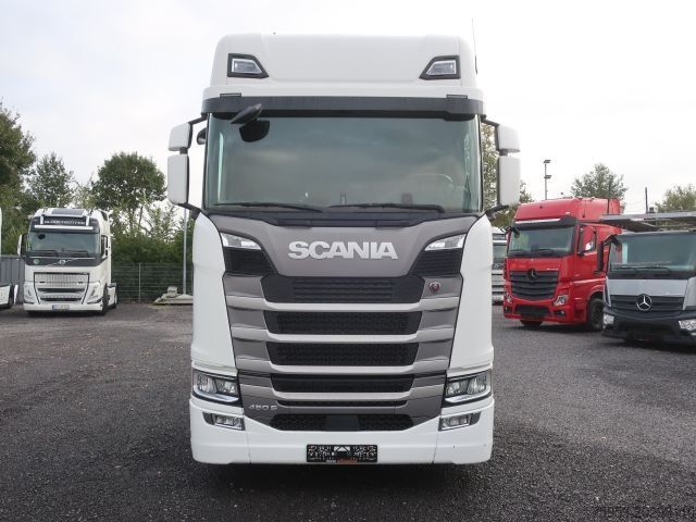 Standarta vilcējs Scania S 450 Standklima Retrader