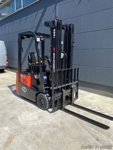 Lithium-ion heftruck Triplex 4800 mm EP Equipment CPD15TVL