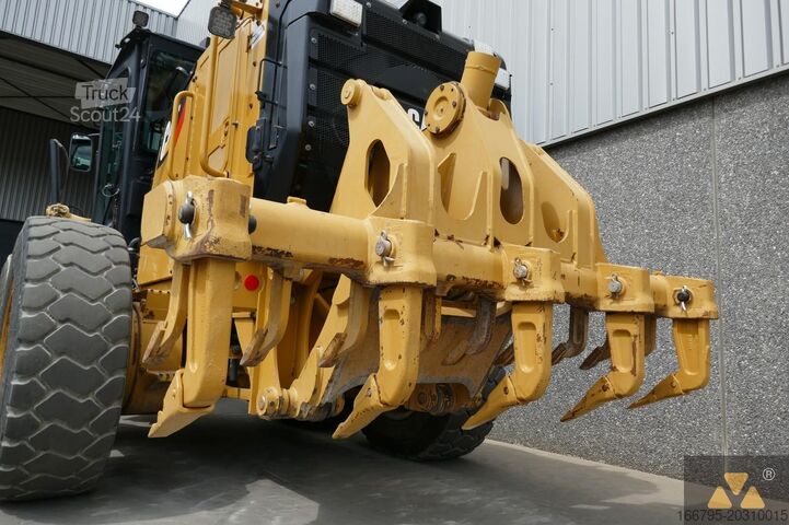 Livellatrice Caterpillar 160M3