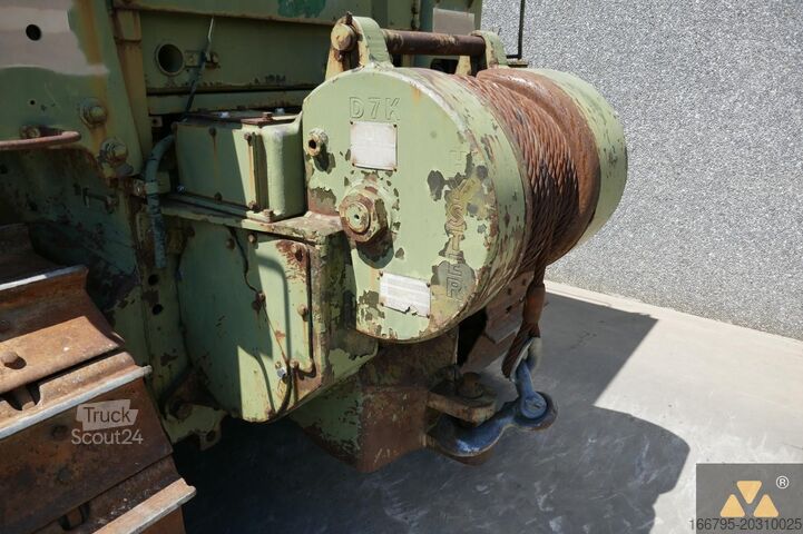 Spycharka Caterpillar D7F Ex-army