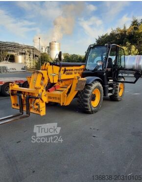 Empilhador de braço telescópico JCB 540-140