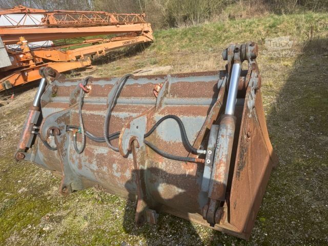 Kolesový nakladač  Craco Schaufel mit Niederhalter ca. 1,6 m3