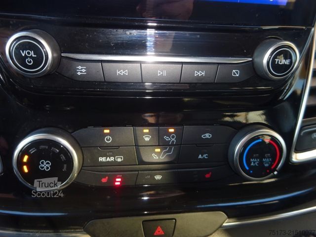 Wohnwagen/Wohnmobil FORD Tourneo Custom 185PS Autm. Titanium X Campingbox