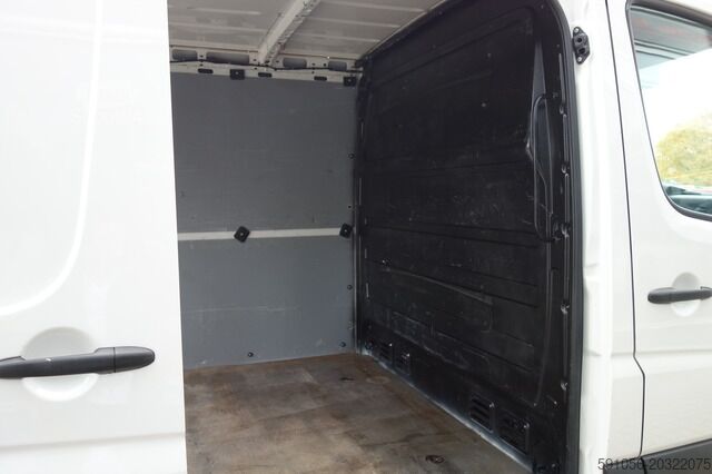 Fourgon tôlé Volkswagen Crafter 35 2,0 TDI L1H1 PDC/LKW
