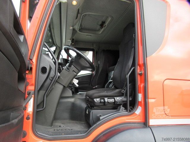 Chladený nákladný automobil IVECO AT260S46Y/FS CM / Intarder / Lenkachse