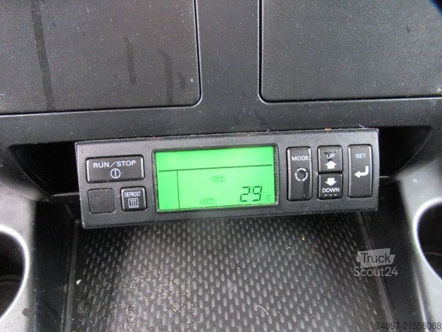 Chladený nákladný automobil IVECO AT260S46Y/FS CM / Intarder / Lenkachse