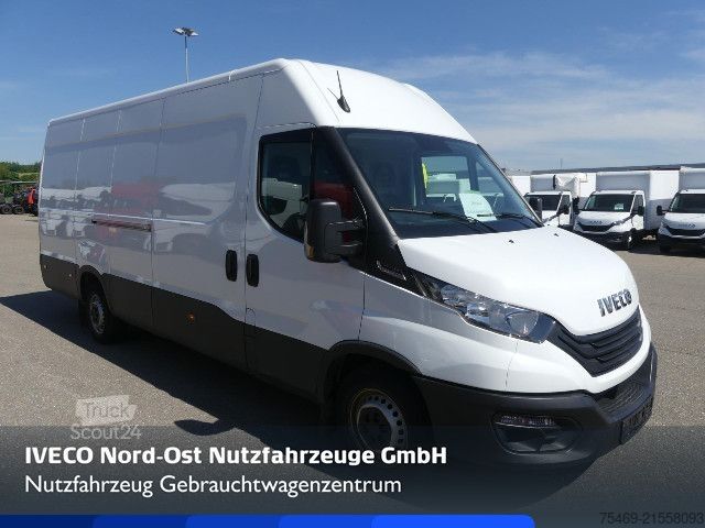 Vans ar augstu jumtu IVECO 35S16A8V