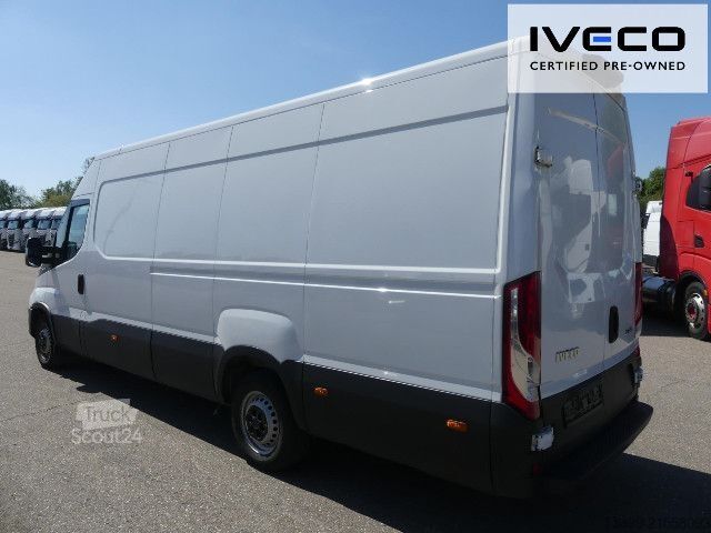 Vans ar augstu jumtu IVECO 35S16A8V