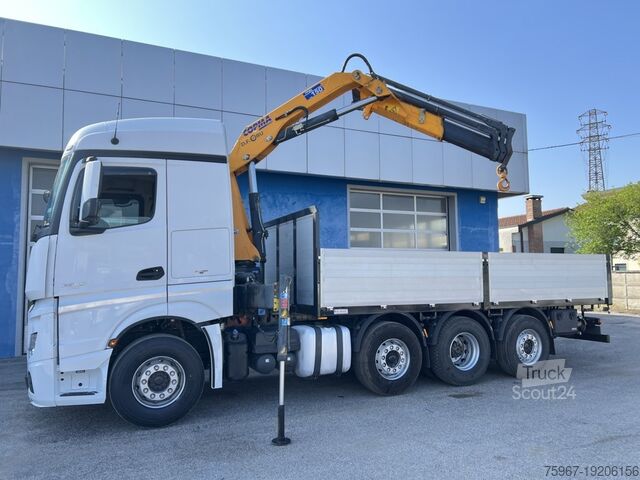 Ciężarówka burtowa z dźwigiem Mercedes-Benz Actros 2545