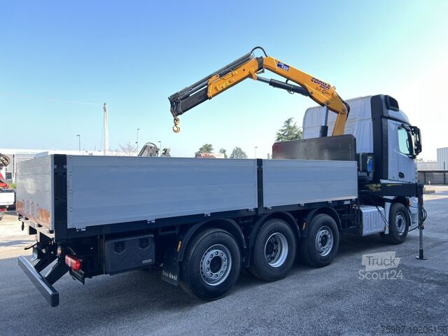 Ciężarówka burtowa z dźwigiem Mercedes-Benz Actros 2545