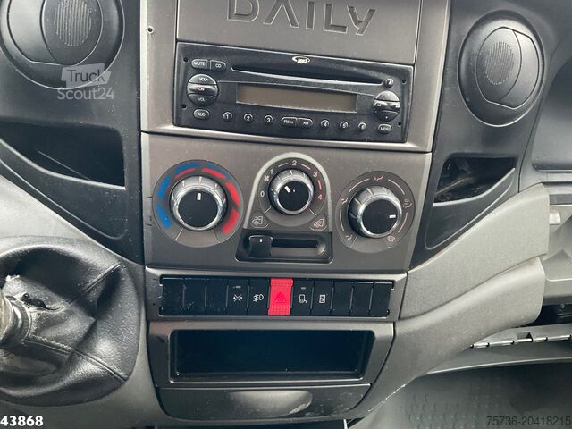 Vuilniswagen Iveco Daily 35S12 ITM 4m³ veegvuilopbouw