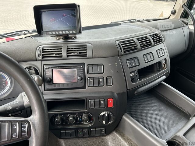 Box body DAF CF 290 FA SC / 18 Ton / 598 dkm / Box / Loadlif...