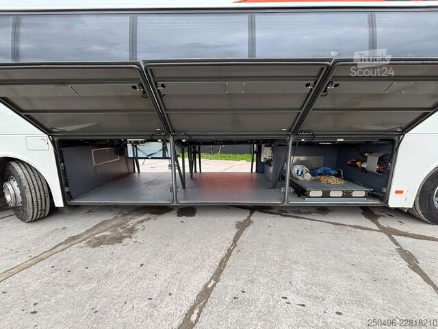 Ceļojumu automobilis Volvo B11R 9700H 4x2 EURO 6 / AC / AUXILIARY HEATING ...