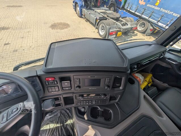 Šasija SCANIA P 340 B6x2*4NA / chassis/ steereing axle