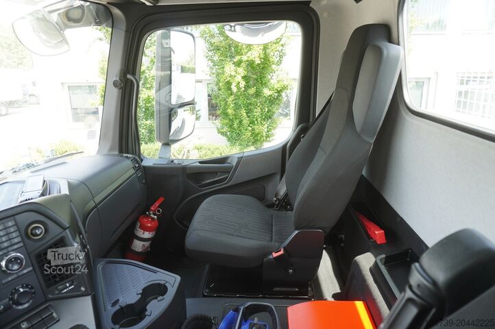 Broadside με HDS Mercedes-Benz Arocs 2633 flatbed truck / Crane FASSI