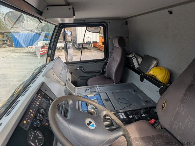 Grue montée sur camion Faun ATF 90G-4 (12 - 2145040)