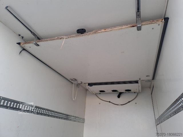 Fourgon isotherme frigorifique IVECO 50C15