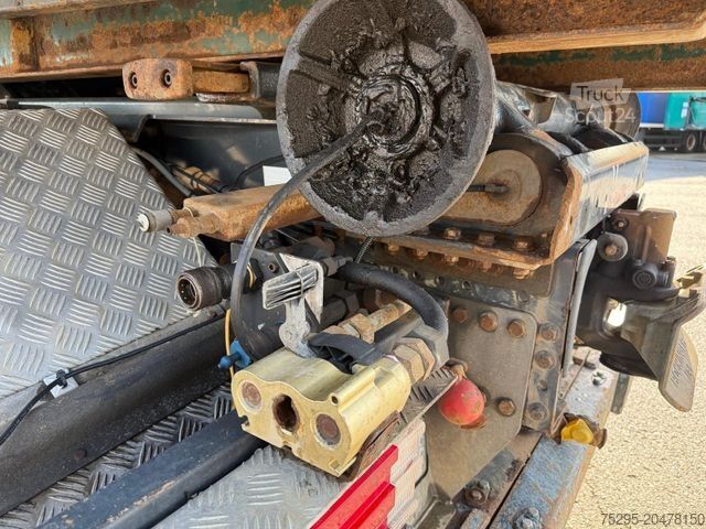 Camion scarrabile IVECO TRAKKER AD340T45 8x4 HIAB Hakenlift Retarder