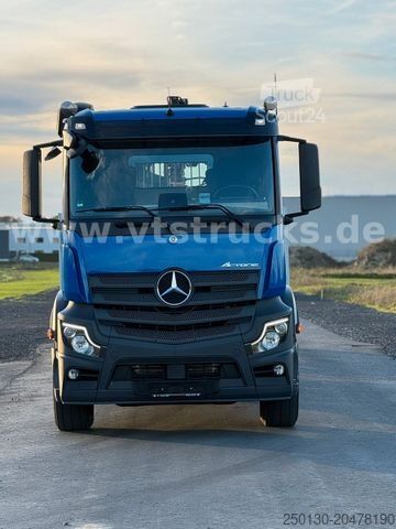 Φορτηγό πλατφόρμα με μουσαμά MERCEDES-BENZ Actros MP5 2545 Palfinger + Krone AZ18