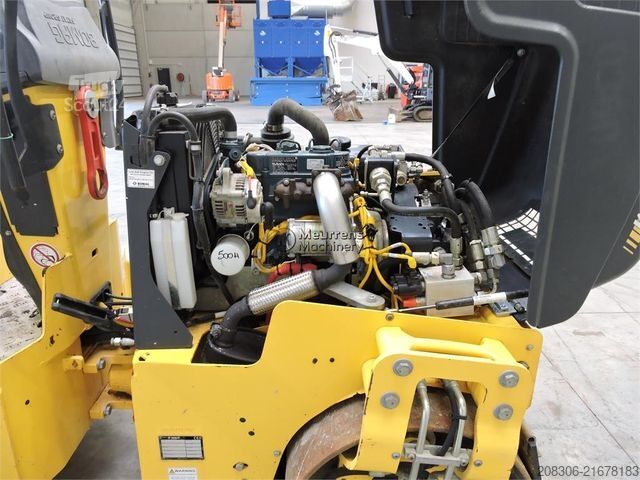 Rodillo de tambor único BOMAG BW100