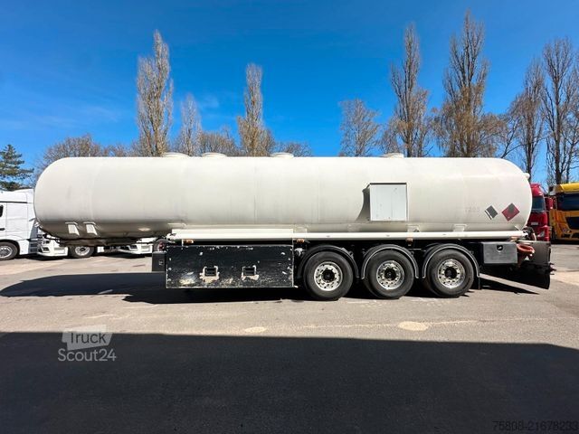 Tankauflieger LINDNER Lindner&Fischer Tank Diesel/Benzin FL/AT Pumpe