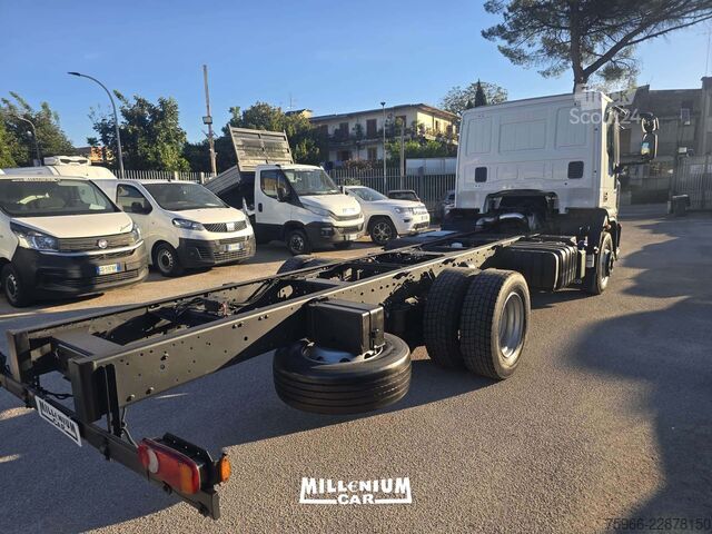 Chasis de furgoneta Iveco EUROCARGO 160E22 (2018) PASSO 3690
