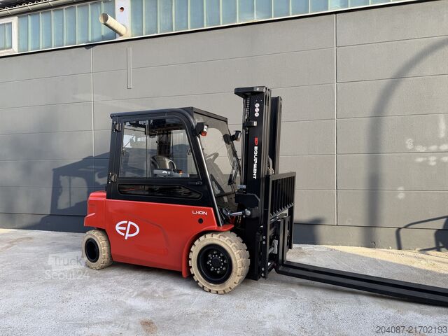 Gabelstapler EP CPD50L1  Lithium Ionen Triplex
