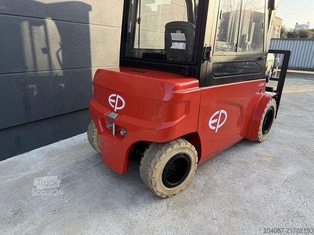 Gabelstapler EP CPD50L1  Lithium Ionen Triplex