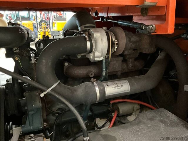  Ausa D 600 APG