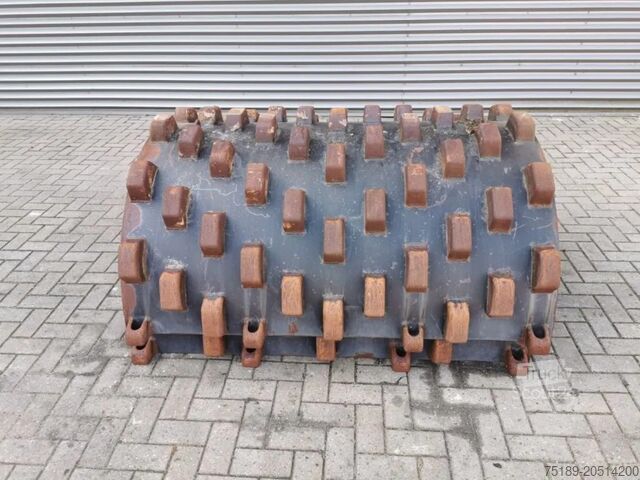 Reifenwalze Dynapac CA 151 Padfoot!